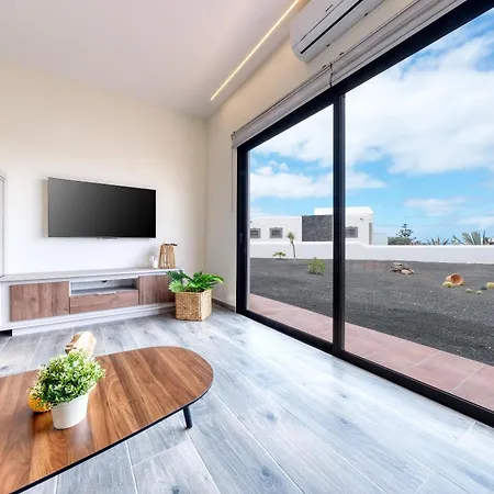 빌라 Sea Whisper Lanzarote - Faro Park 204 *