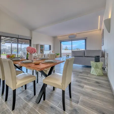 Sea Whisper Lanzarote - Faro Park 204 *