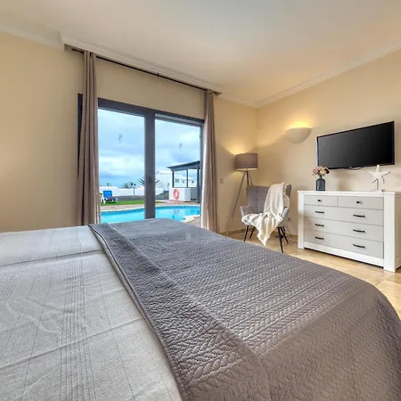 Sea Whisper Lanzarote - Faro Park 204 别墅