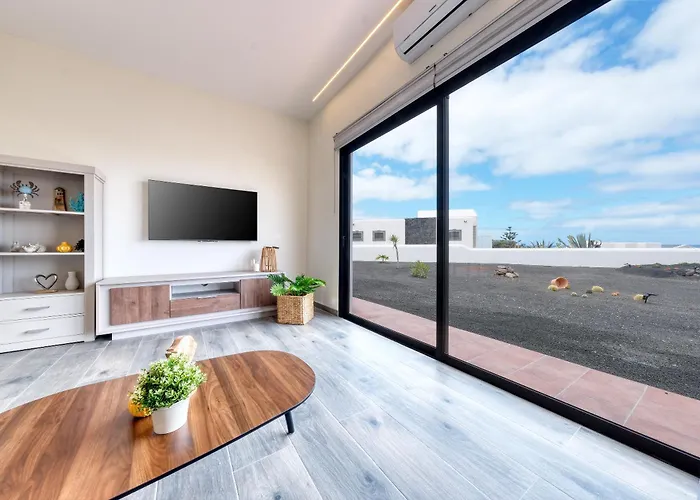 וילה Sea Whisper Lanzarote - Faro Park 204 *