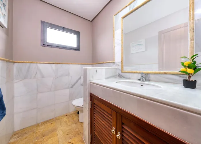 Sea Whisper Lanzarote - Faro Park 204 * פלאיה בלנקה