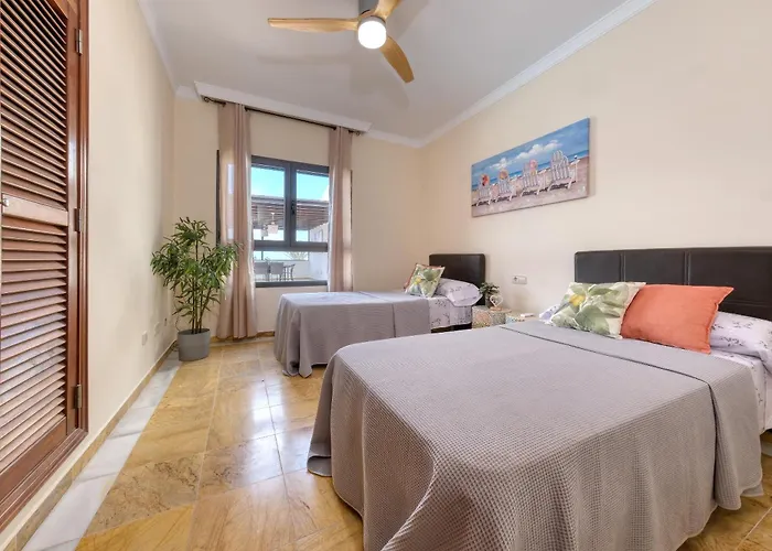 Sea Whisper Lanzarote - Faro Park 204 וילה *